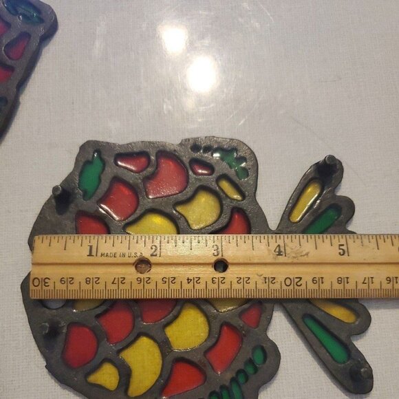2 Vintage Metal Fish Shaped Trivet Hot Plate Hanging Stained Glass Red Yellow - Picture 9 of 10